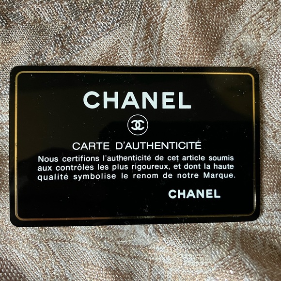 Gone! ❤️🌟Beautiful, Authentic CHANEL Bag!🌟 - Picture 9 of 15